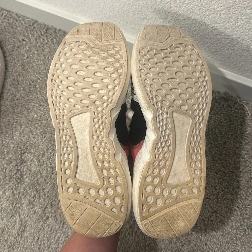 Adidas - Picture 3 of 4